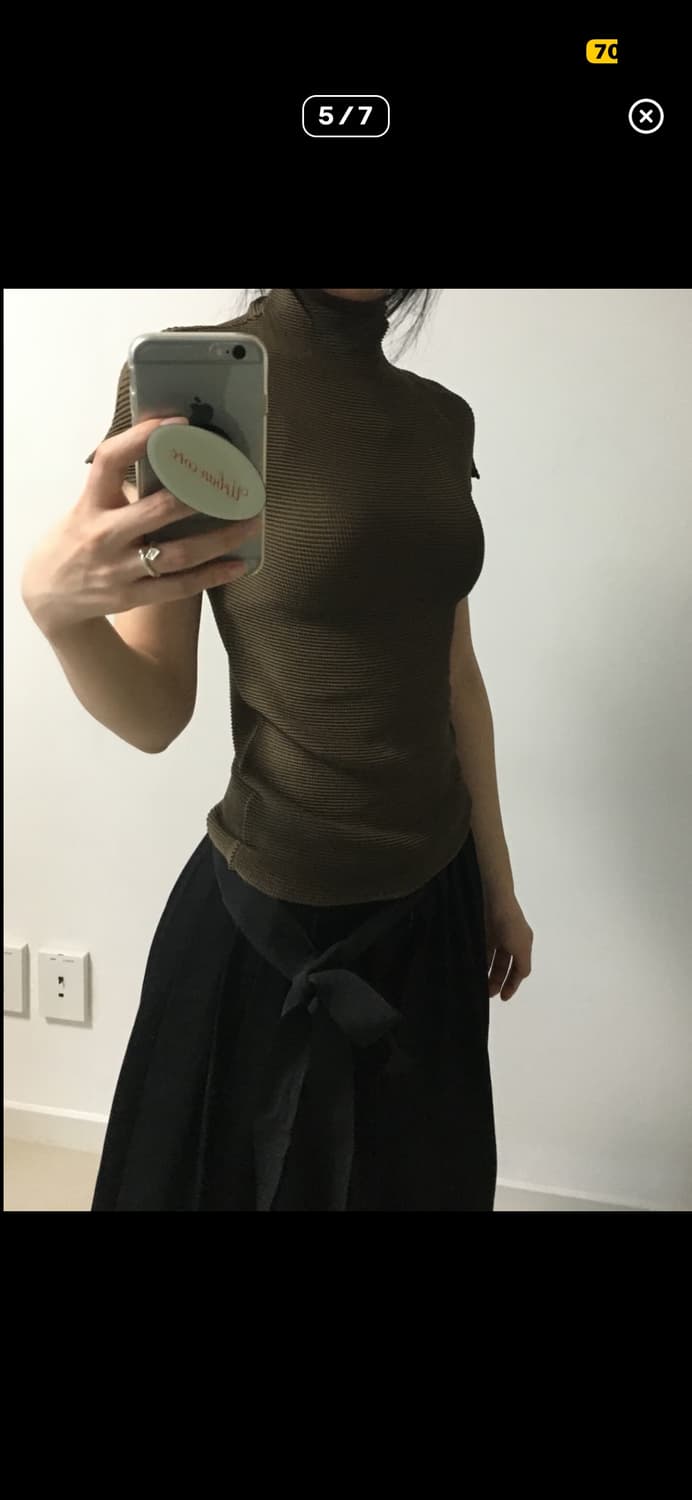 이세이미야케 - High Neck Top(Khaki) 상품이미지5