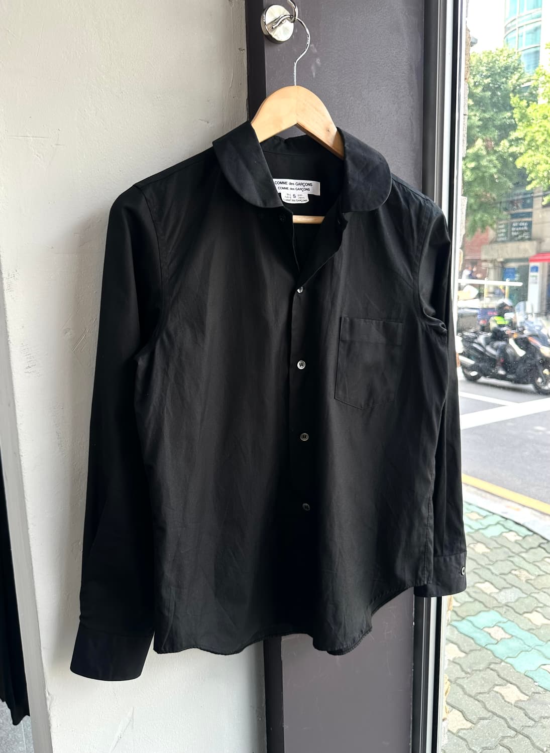 S/ 꼼데가르송 23SS 포켓 블랙셔츠 상품이미지2