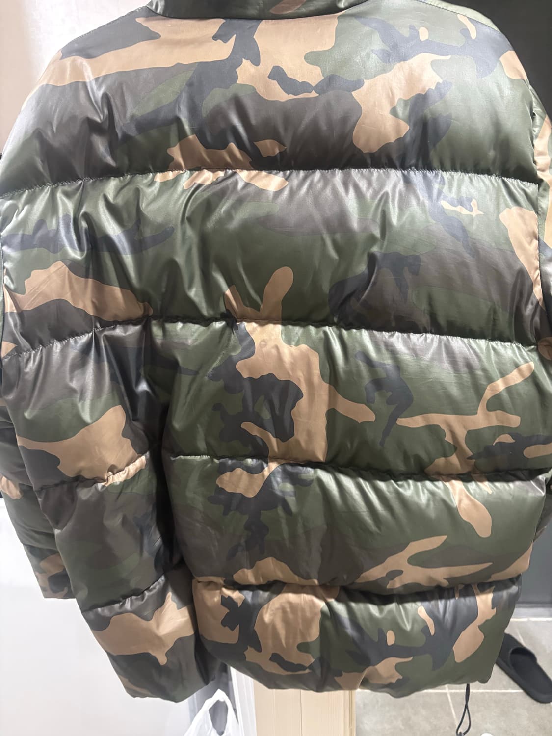 칼하트 카모 구스다운 패딩 m 상품이미지2