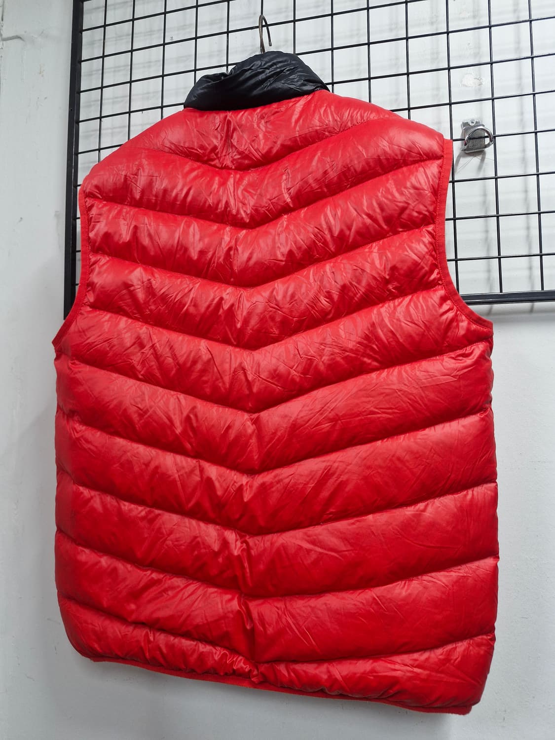 105XL 나이키 경량 다운 조끼 베스트. 상품이미지7