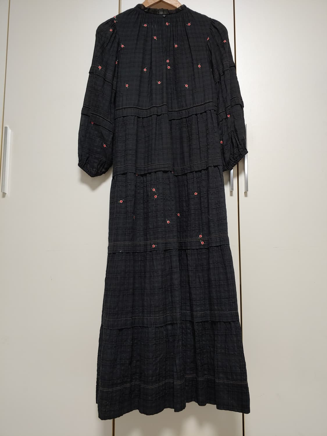 써스데이아일랜드 329000원 자수원피스 23년 상품이미지7