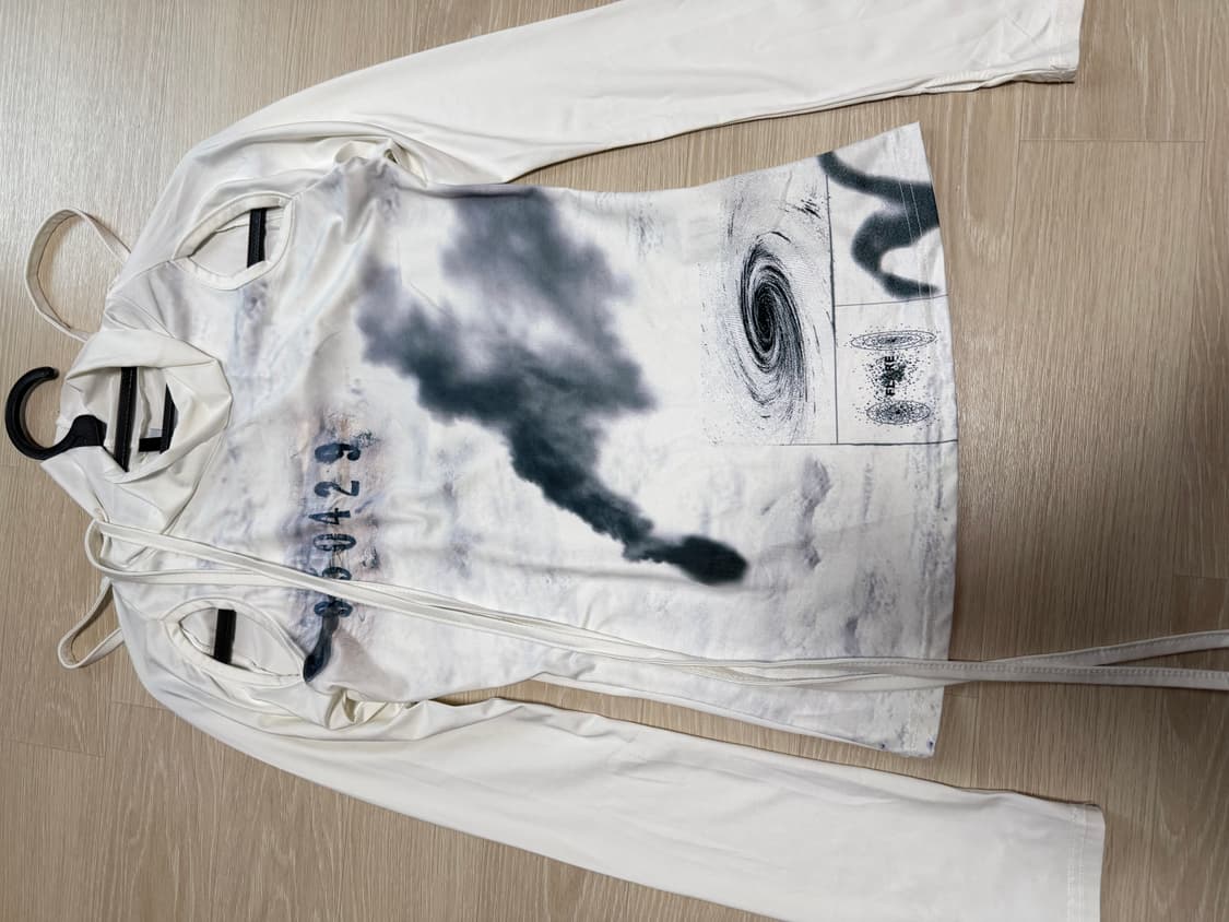 플레어업 Cut-out Turtleneck Long Sleeve 상품이미지4