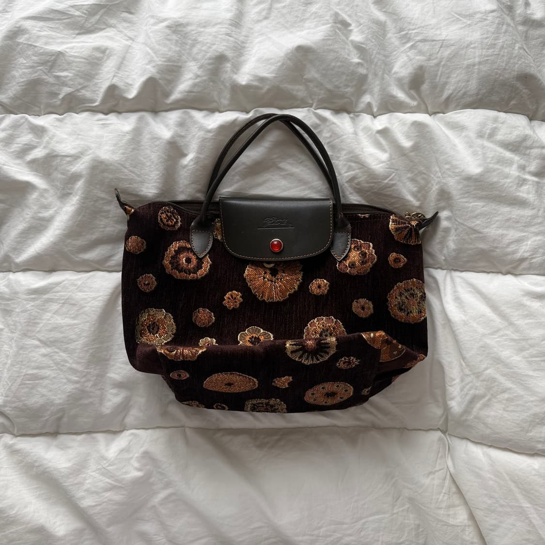 Longcham 롱샴 브라운 자수백 상품이미지1