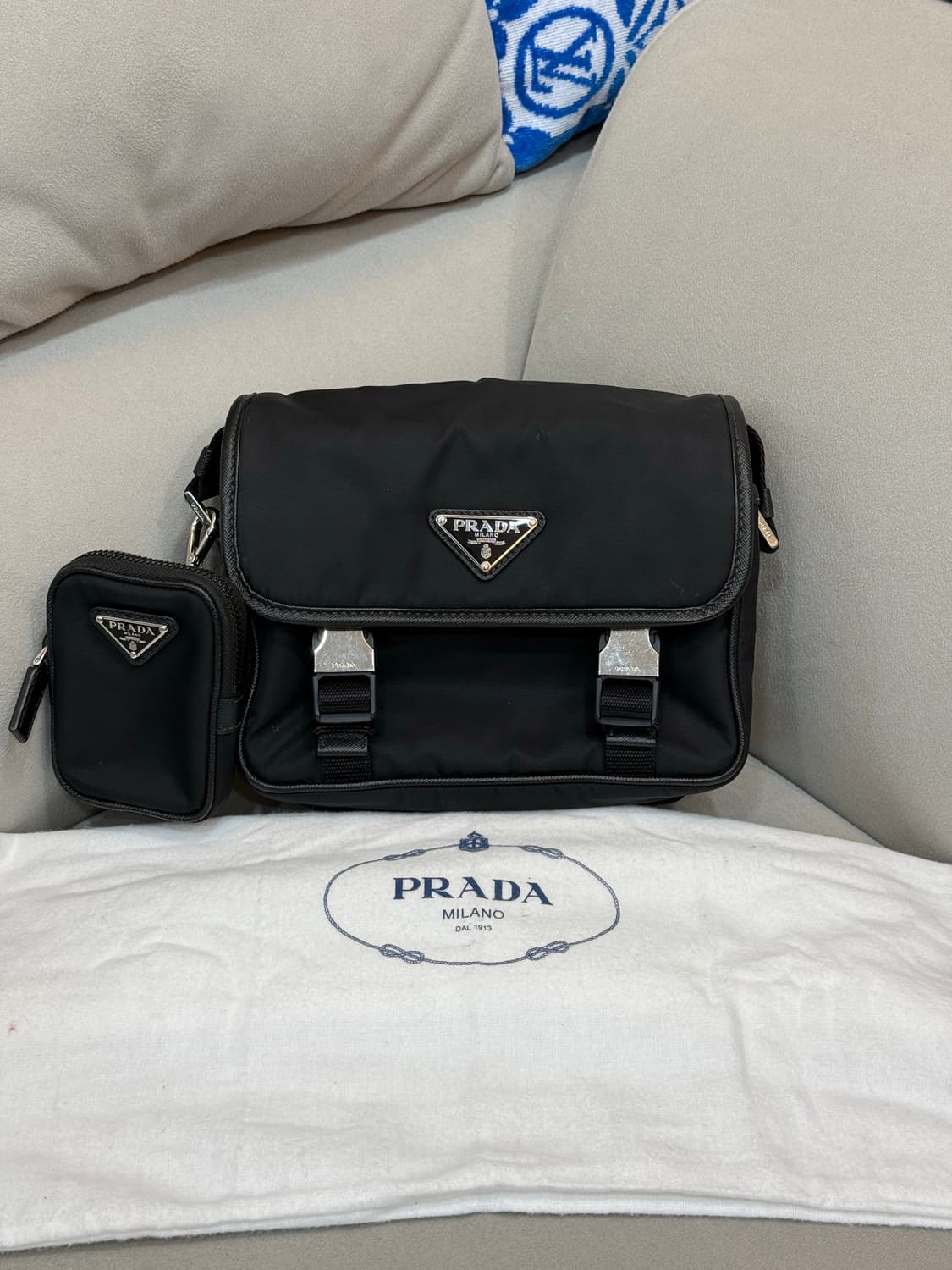 프라다 리나일론 사피아노 레더 숄더백  상품이미지2