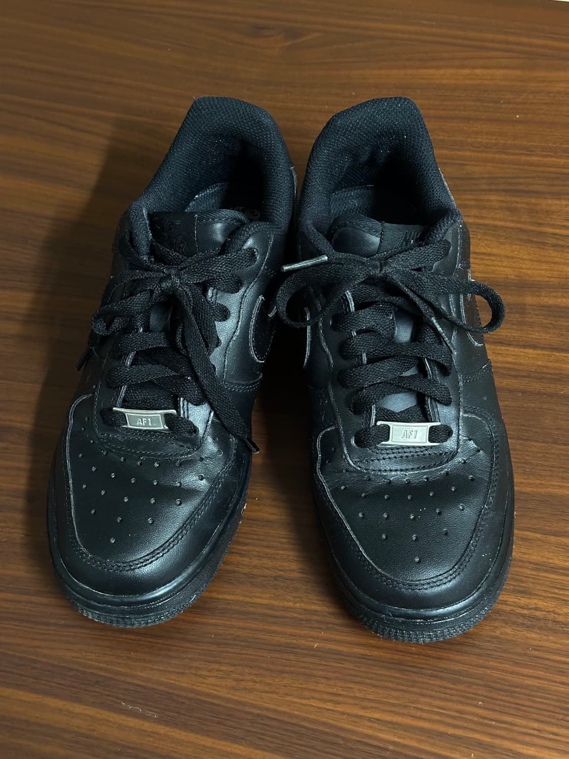 나이키 에어포스 1 트리플 블랙 상품이미지1