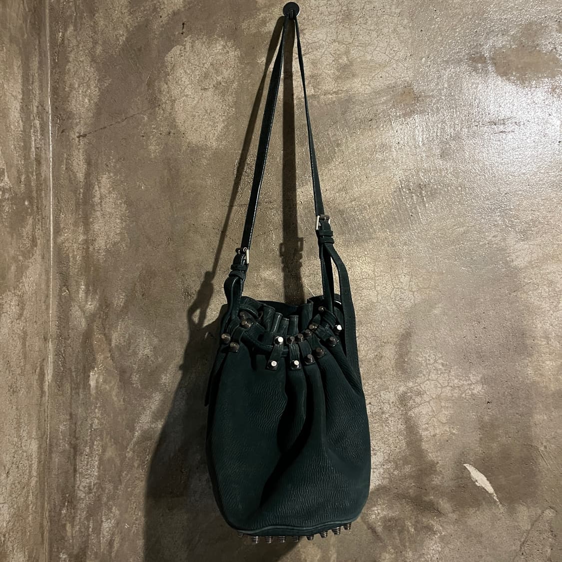 알렉산더왕 크로스백 버킷백 상품이미지1