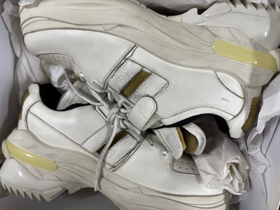 [45] 메종 마르지엘라 로우탑 레트로 핏 스니커즈 더티 화이트 상품이미지1