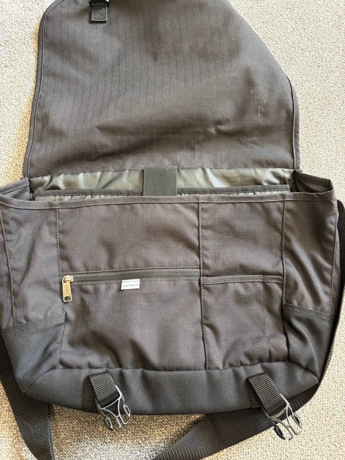 611. 칼하트 크로스 백 상품이미지2