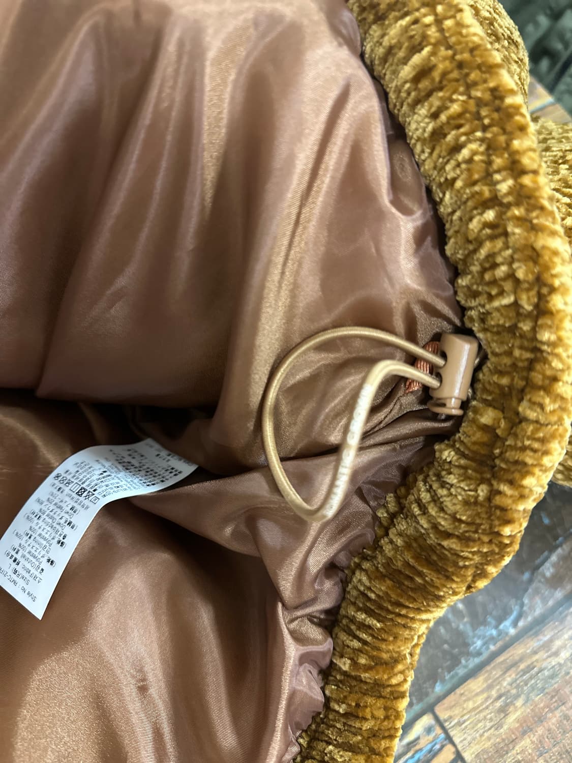 (L)로맨틱크라운 니트 벨벳 덕다운 패딩 브라운(세븐틴 착용) 상품이미지8