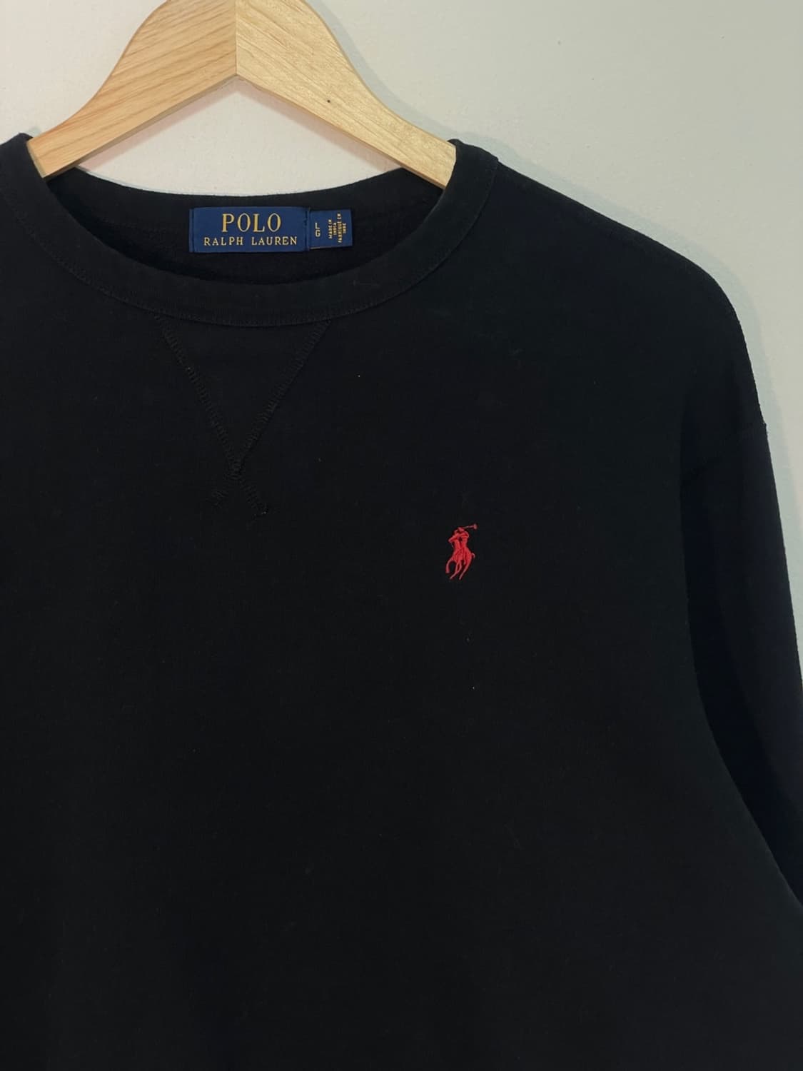 폴로 포니 블랙 맨투맨

 상품이미지4