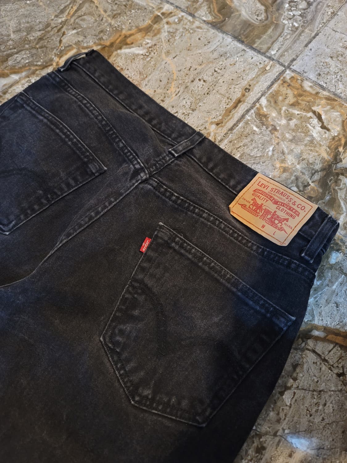 리바이스 550 흑청 와이드 데님 팬츠 상품이미지3