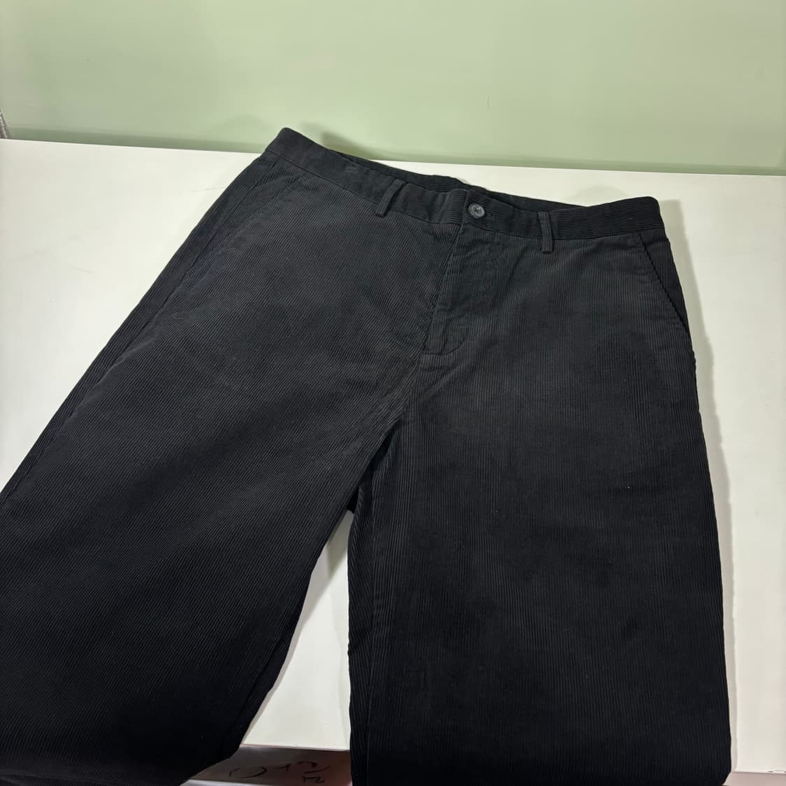 L 33 무신사스탠다드 블랙 테이퍼드핏 코듀로이팬츠 상품이미지1