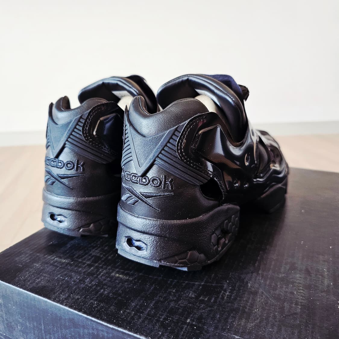 280 새제품) 리복 x 니들스 인스타펌프 퓨리 94 블랙 상품이미지6