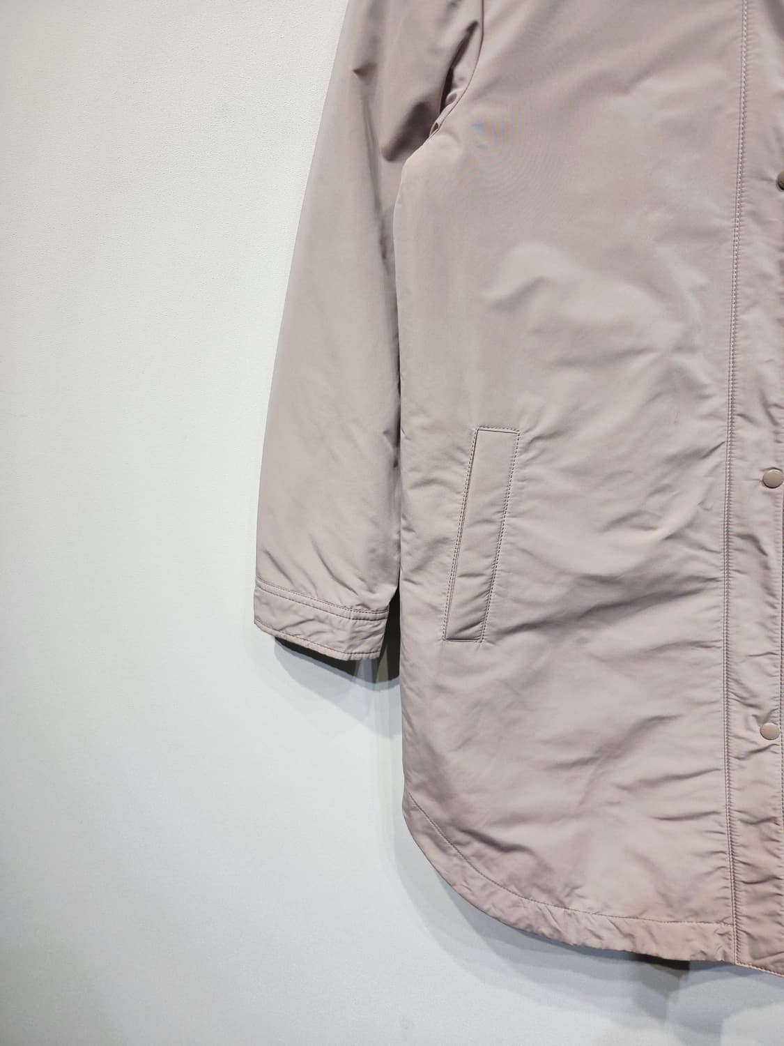 BCBG 스냅버튼 패딩 하프 코트 상품이미지4