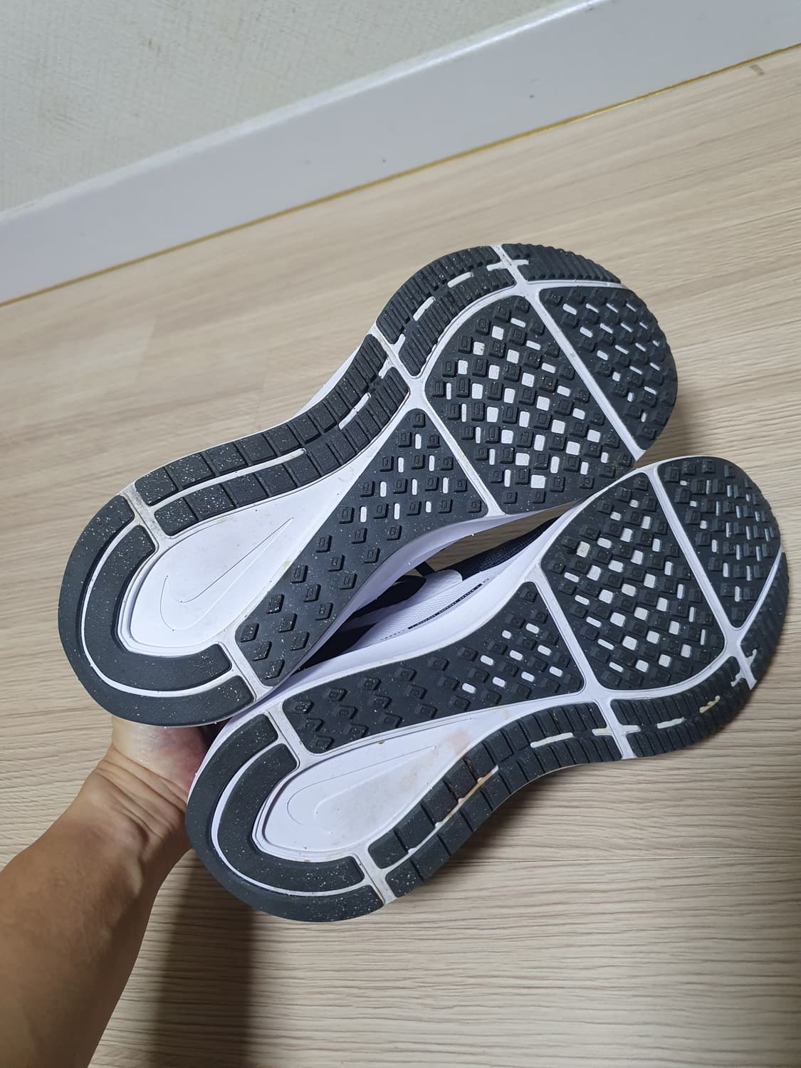 나이키 스트럭처 25 운동화 255 상품이미지7