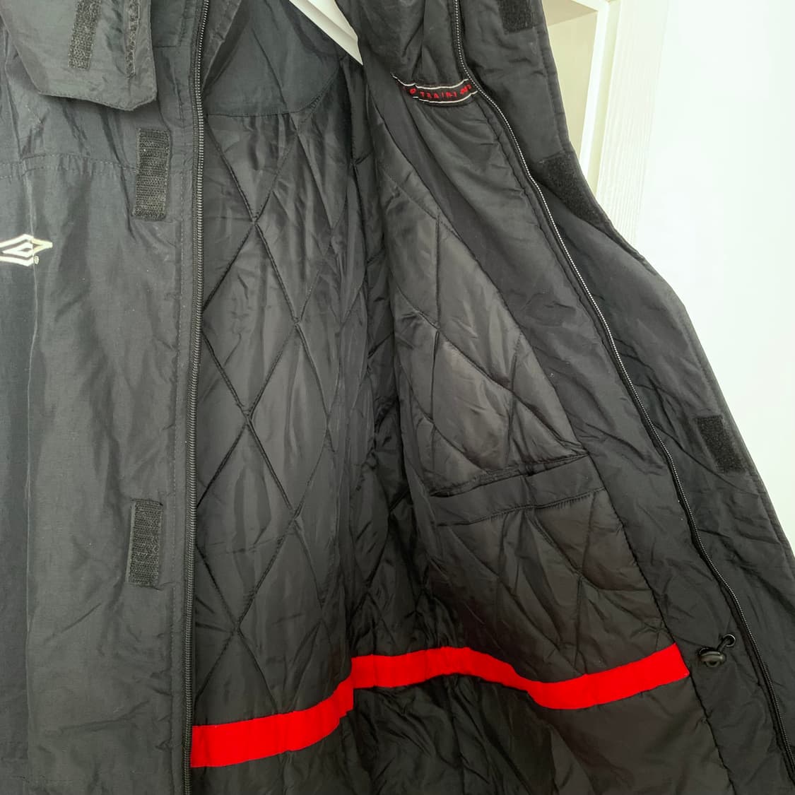 엄브로 맨유 빈티지 패딩 파카 vodafone 맨체스터 유나이티드 상품이미지6