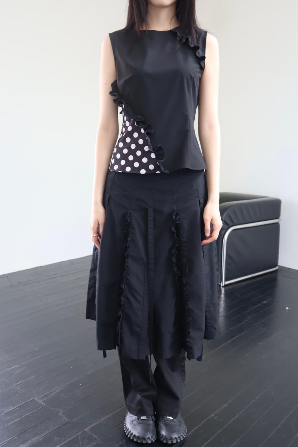 바하윤 RUFFLE RIBBON SKIRT (BLACK) 상품이미지1