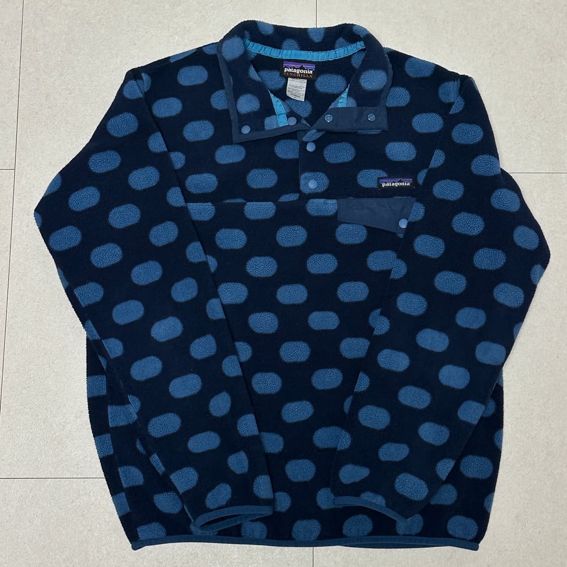 파타고니아 신칠라 도트 땡땡이 M 상품이미지5