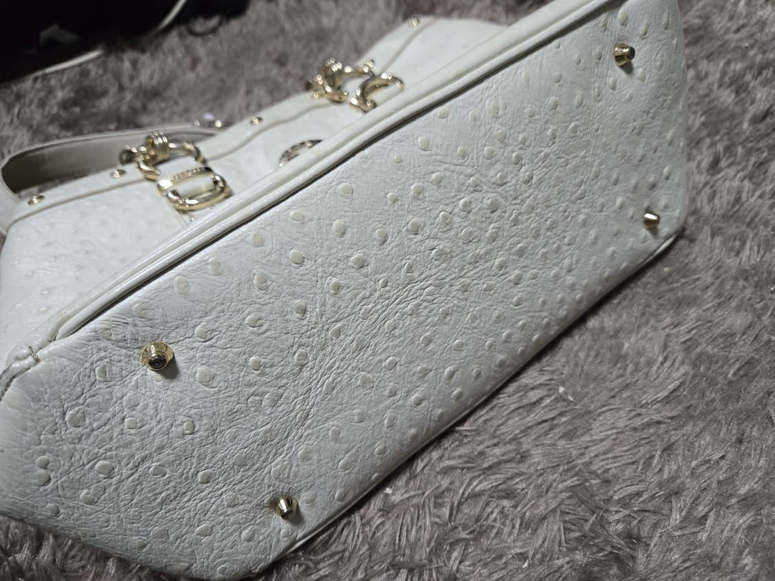 메트로시티 핸드백 토트백 가방 빈티지

2k 체인 도트 화이트 상품이미지5