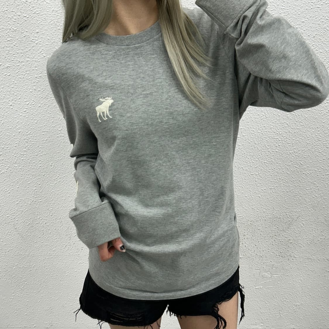 아베크롬비 순록로고 사이드패치 그레이 맨투맨 M 상품이미지1