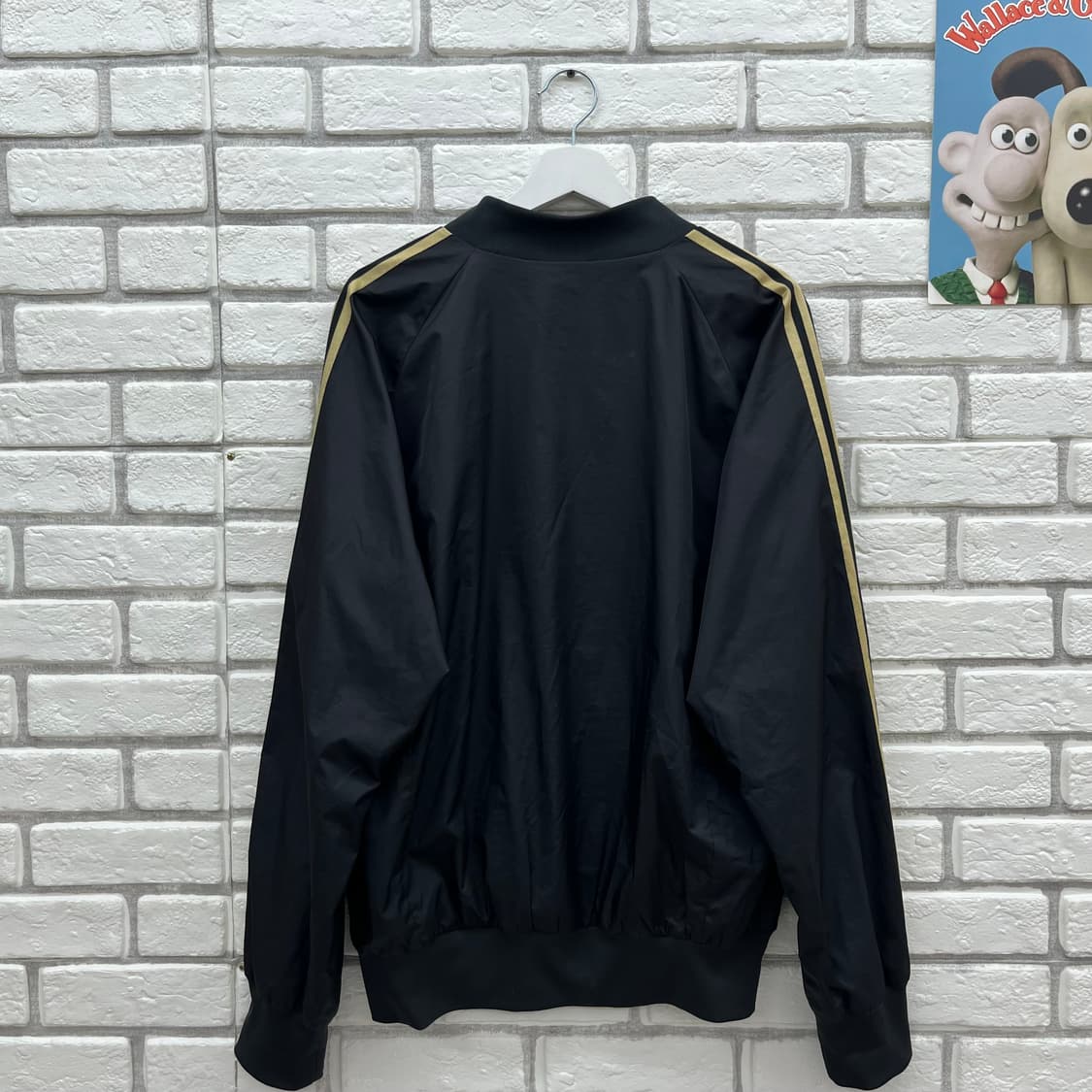 아디다스 블랙/골드 바람막이-2XL 상품이미지5
