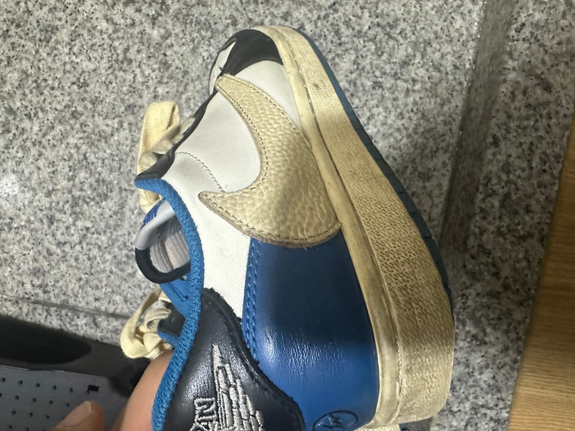 나이키x 트래비스 스캇 상품이미지4