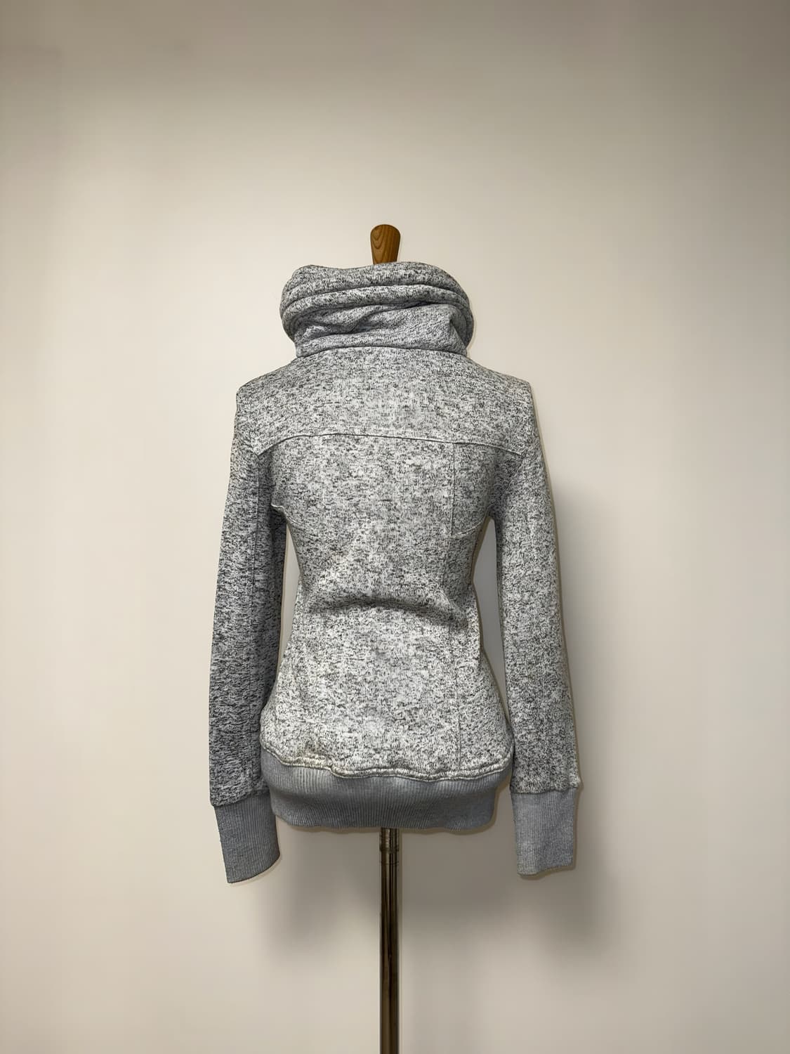 Sorridere 하이넥 그레이 후드집업 상품이미지3