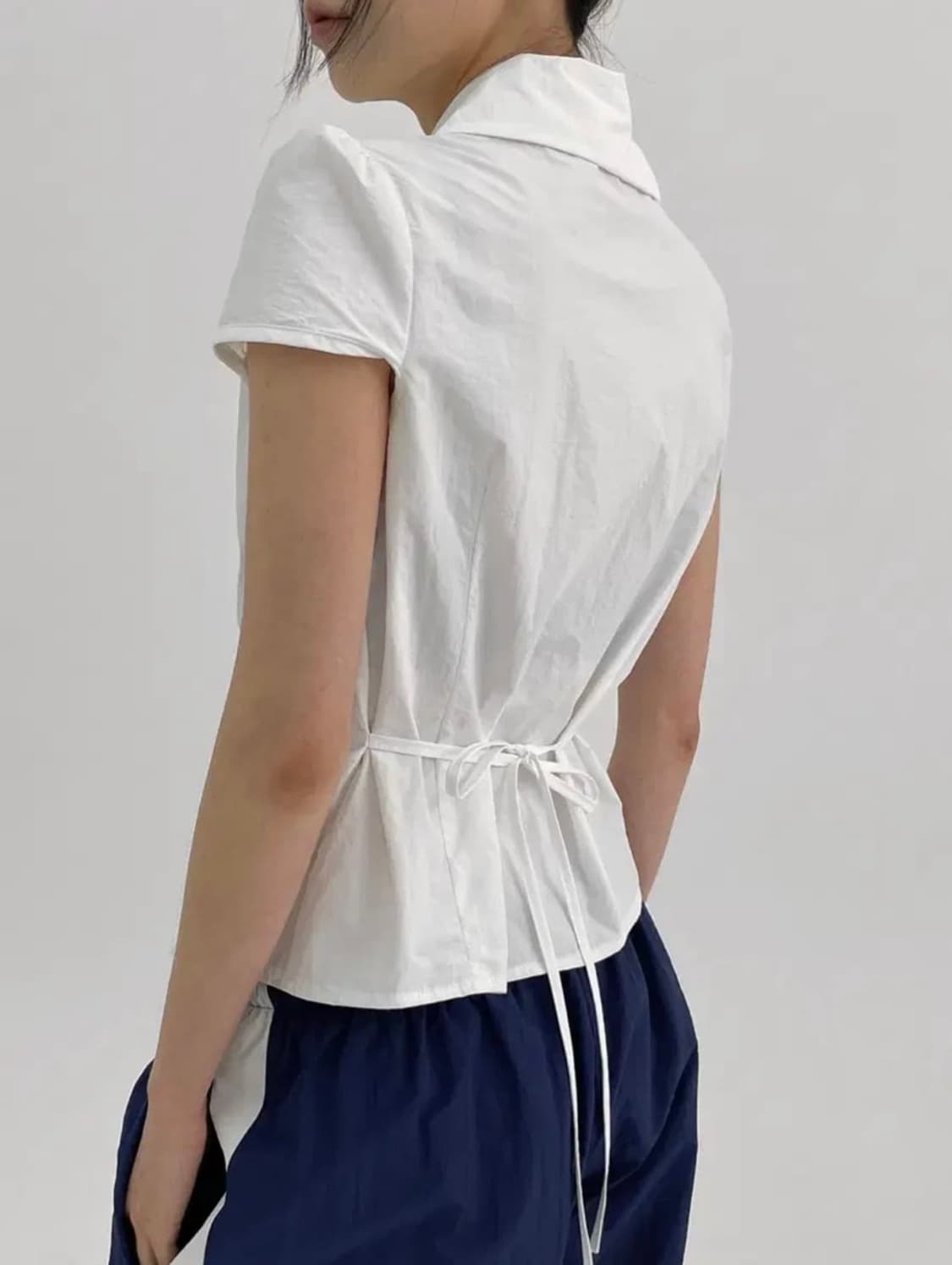 블랙업 럭스멀 반팔 블라우스 상품이미지3