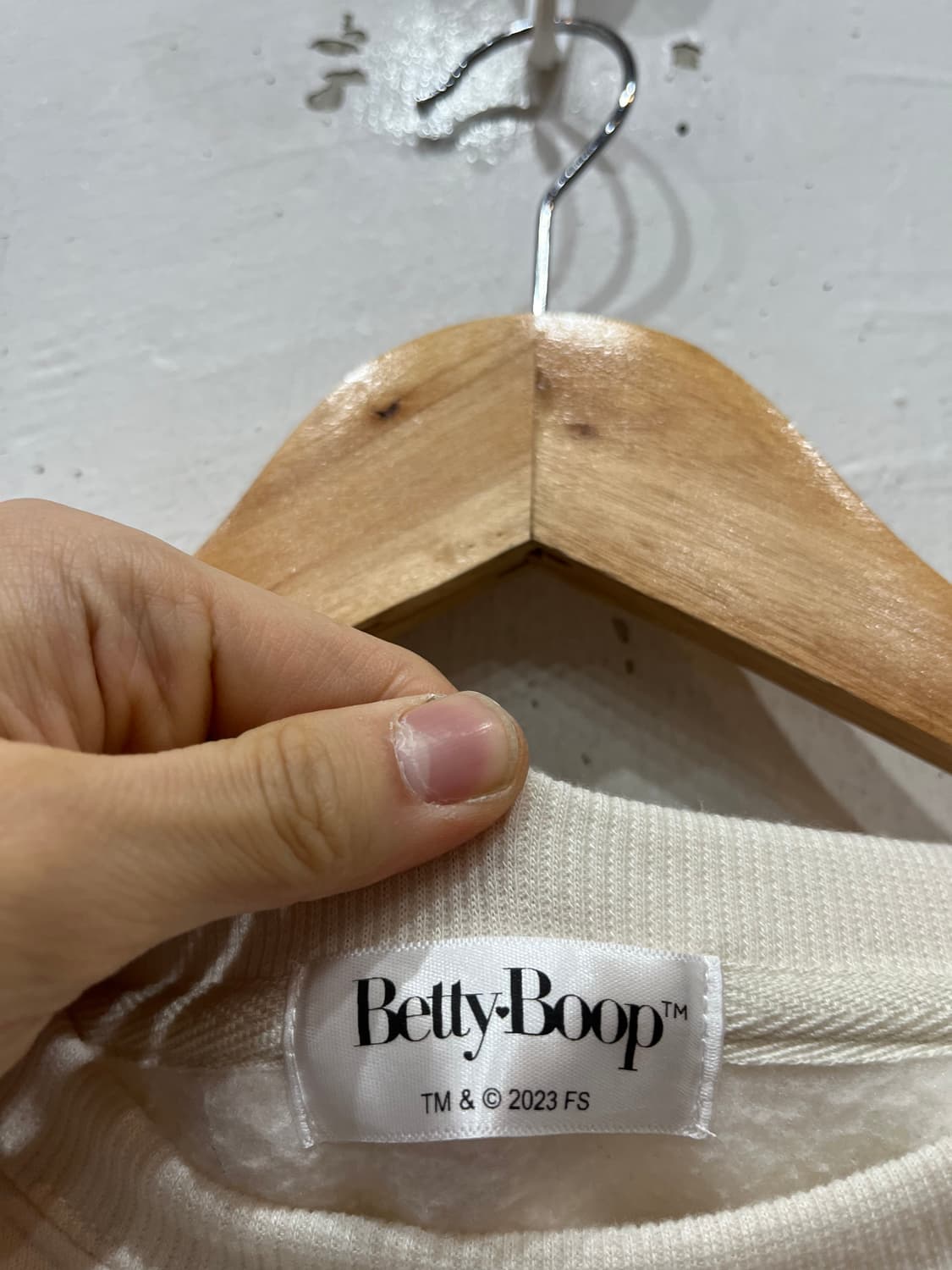 베티붑 맨투맨 스웻셔츠  상품이미지5