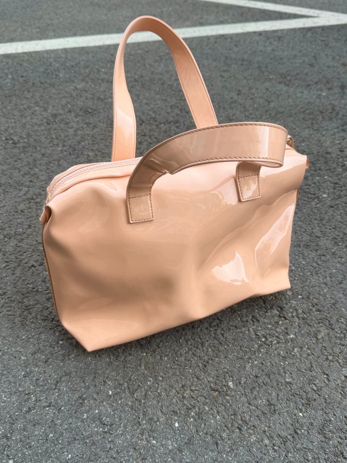 씨바이 끌로에 에나멜 토트백 상품이미지5