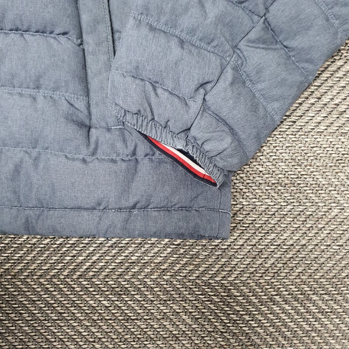 타미힐피거 오리털 경량패딩 남자105~110 상품이미지4