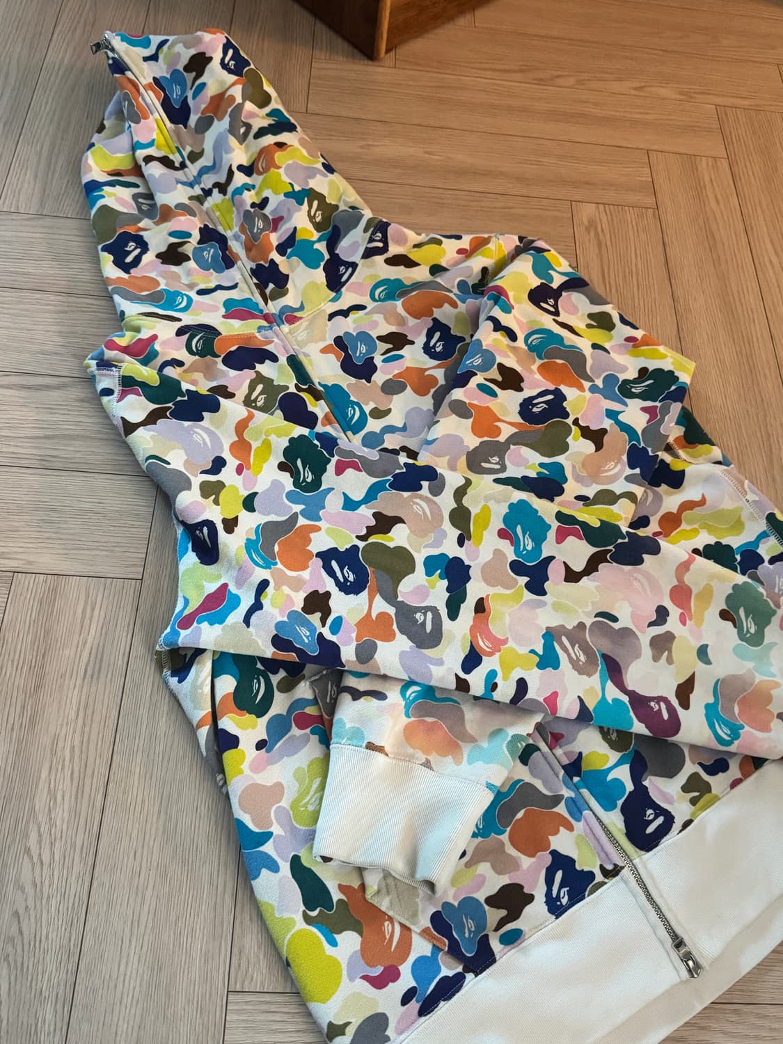 베이프 멀티컬러 후드 집업 상품이미지1