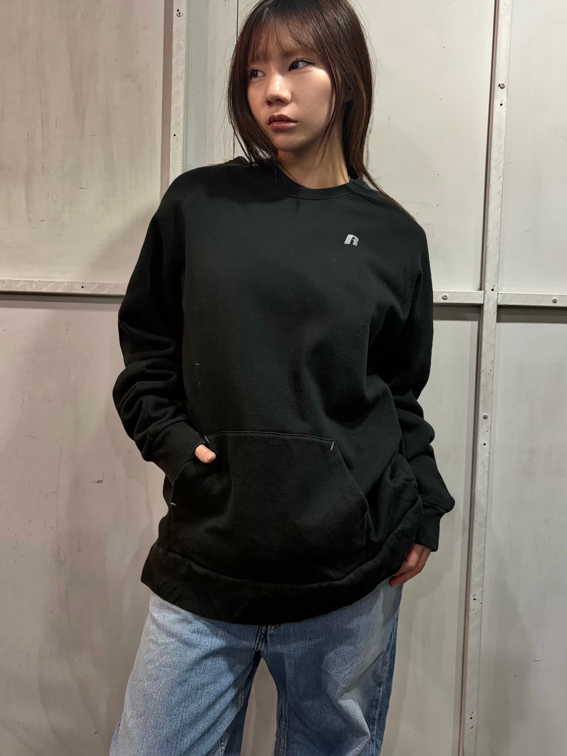 90s RUSSELL black sweat shirt 상품이미지1