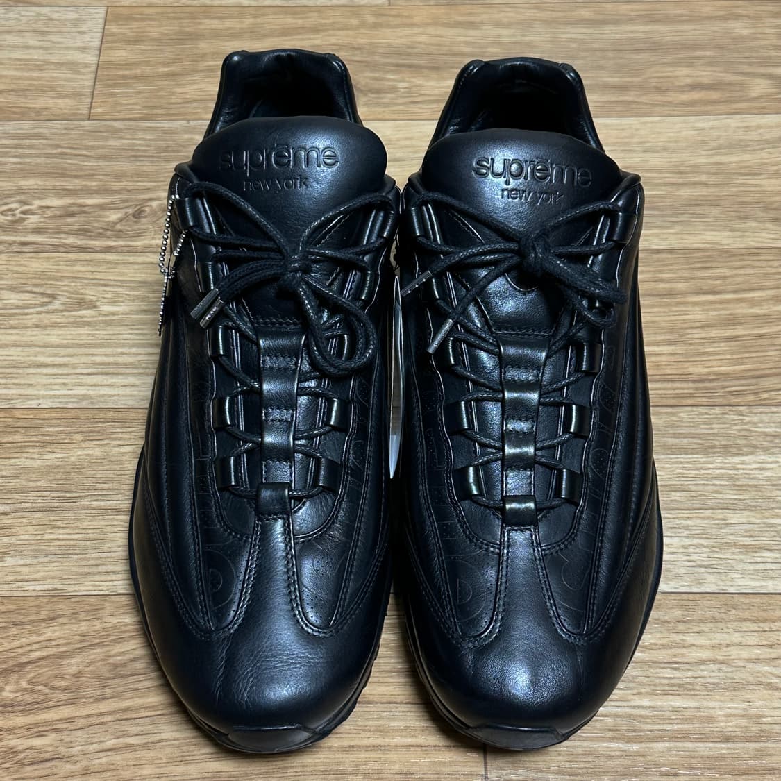 나이키 슈프림 에어맥스 95 럭스 트리플 블랙 290사이즈 상품이미지1