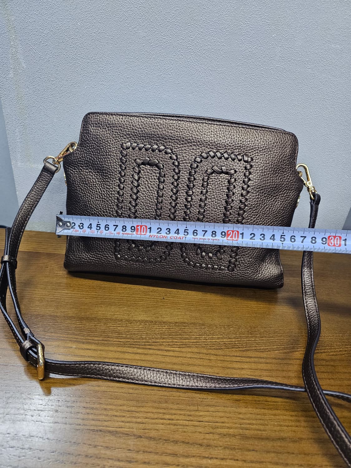 닥스 가죽 크로스백 상품이미지2