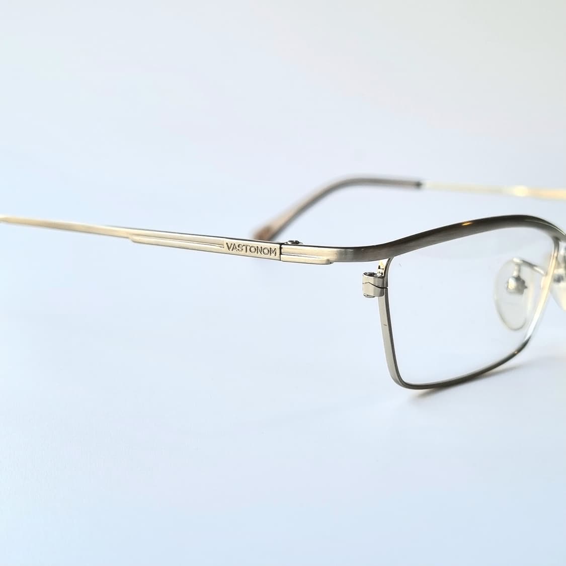 데드스탁 미니멀 클래식 사각 안경테 2032 상품이미지6