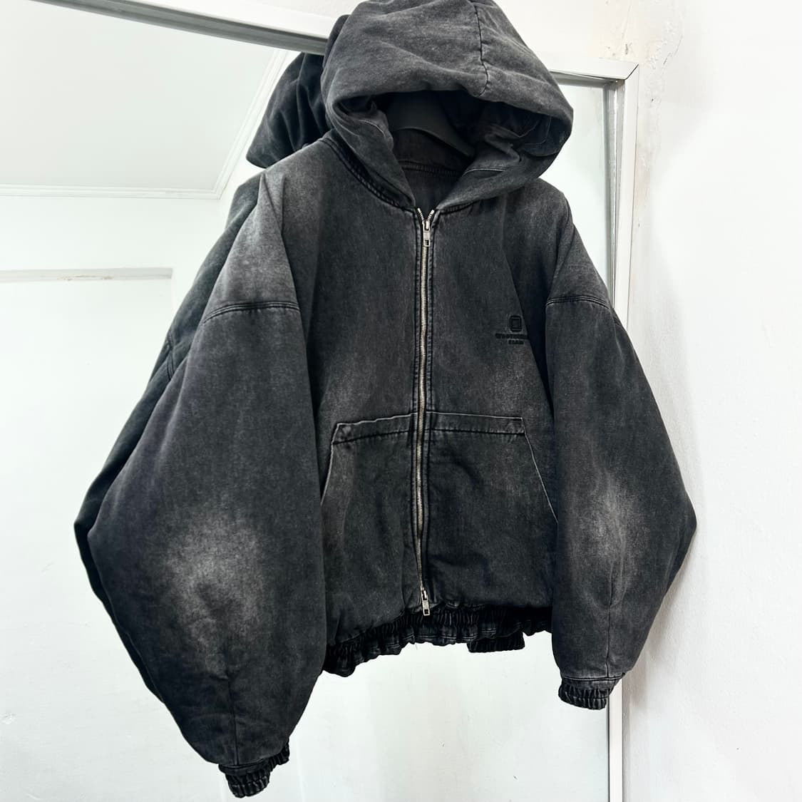 우영미 24FW 데님 후드 점퍼 상품이미지1