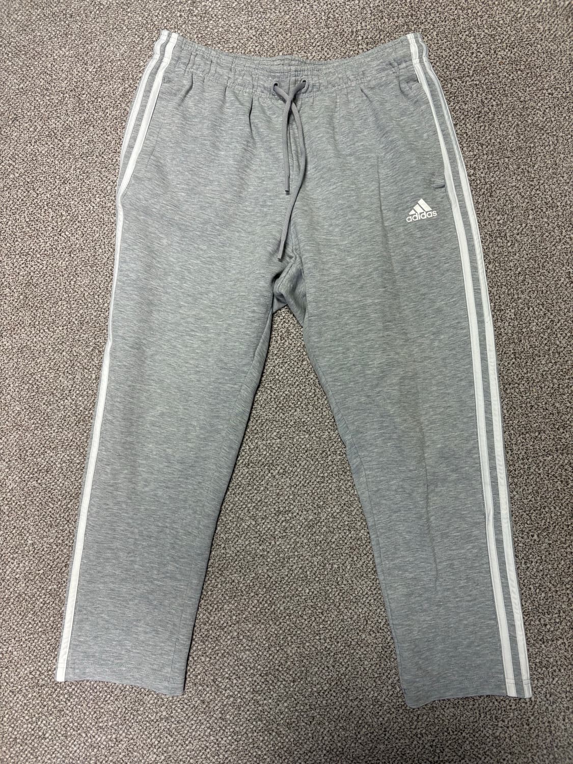아디다스 회색 츄리닝바지 상품이미지1