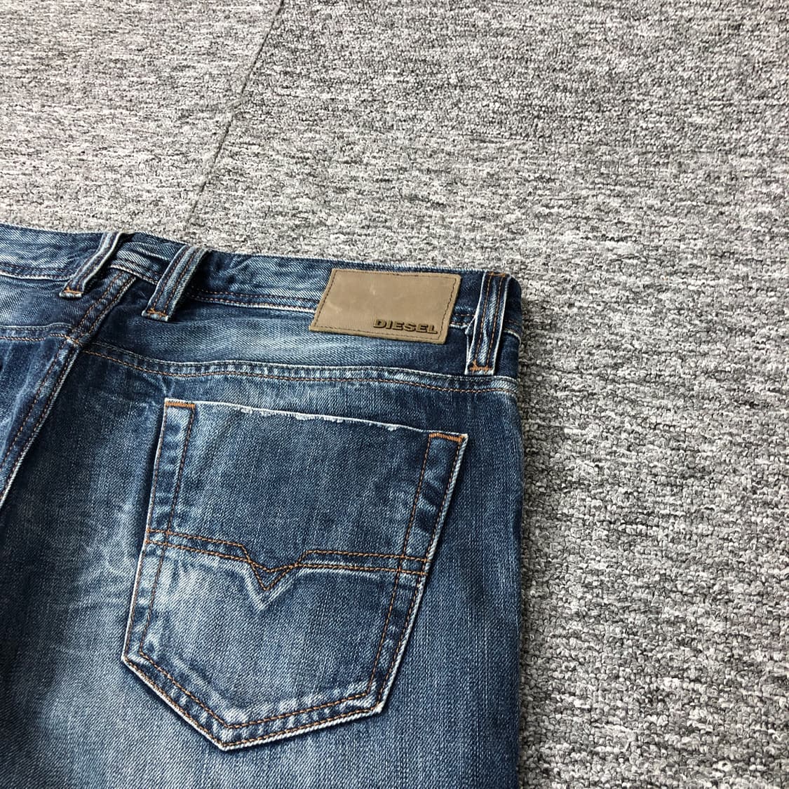 디젤 정품 바이커 워싱 데님팬츠 중청 상품이미지5