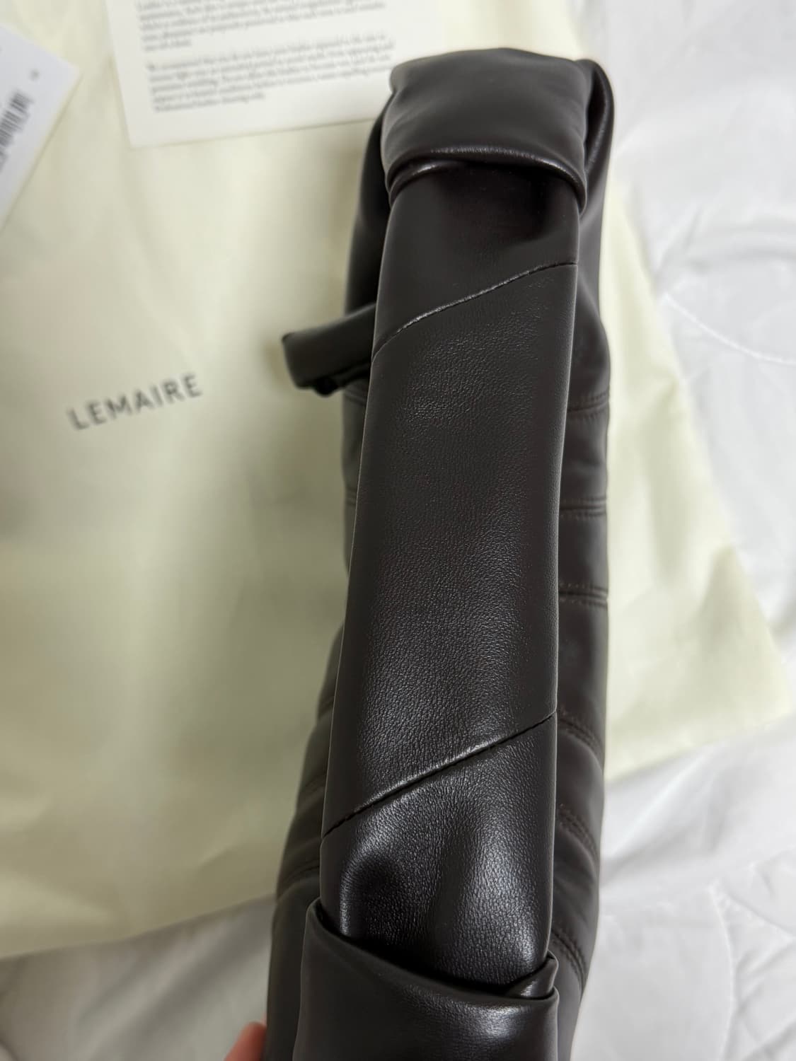 (새상품/공홈구매) lemaire 르메르 포춘 미니 다크초코 나파레더 상품이미지3