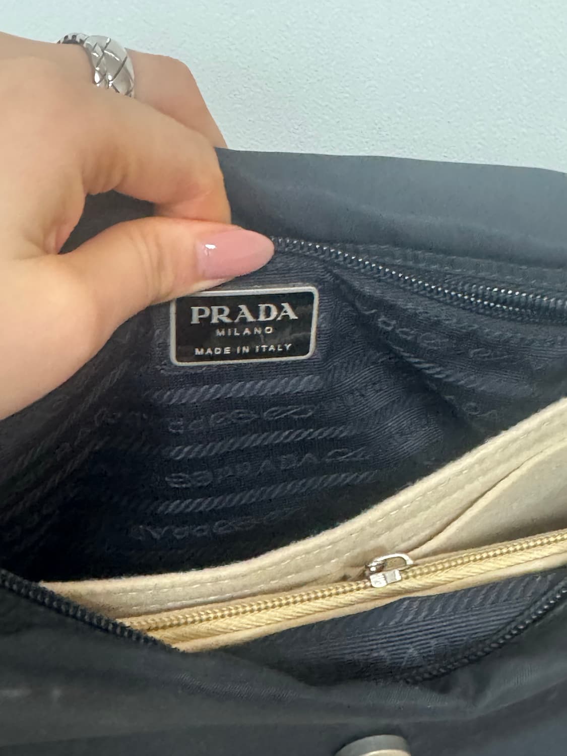 프라다 크로스백 상품이미지3