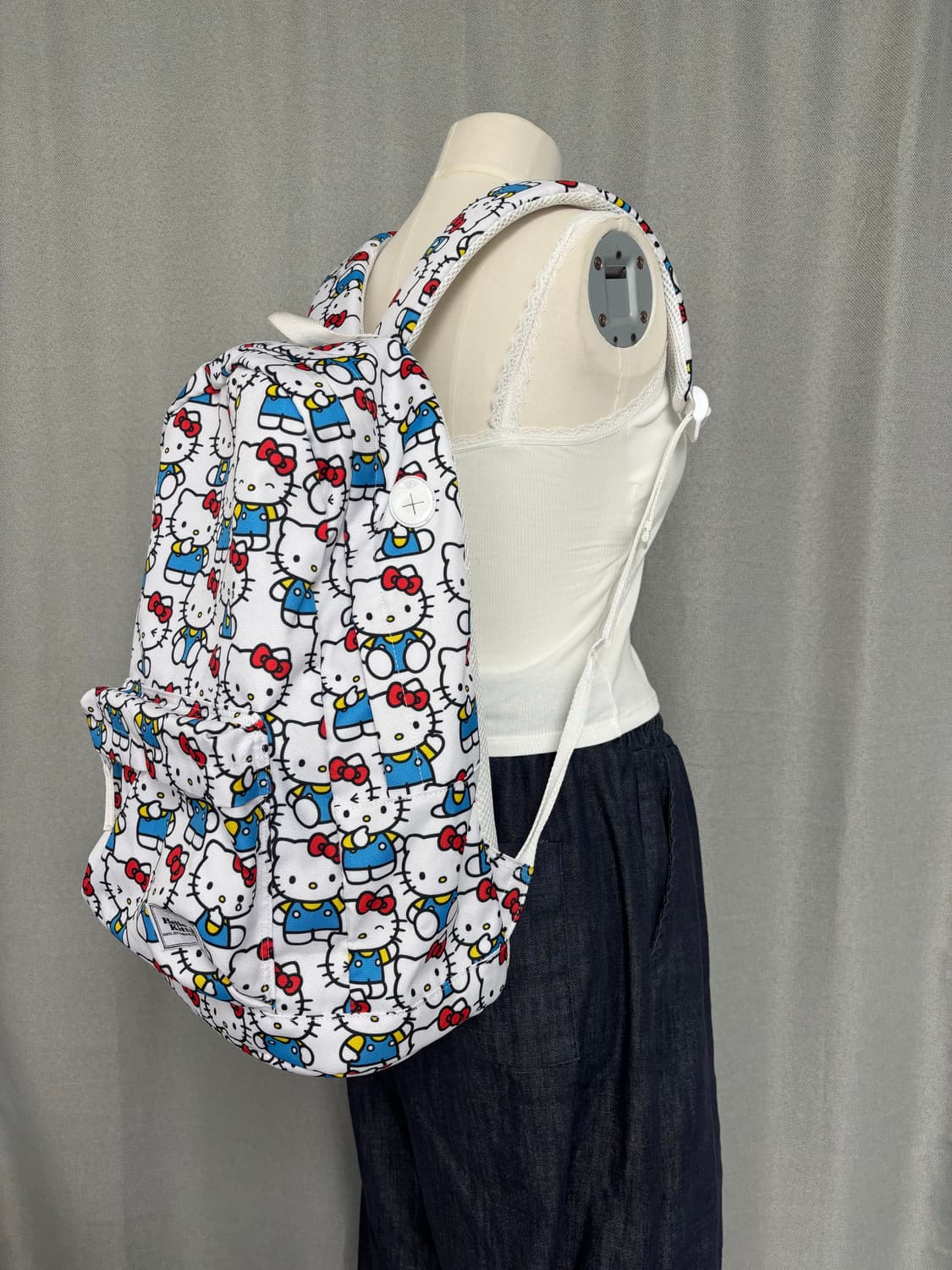 헬로키티 패턴 화이트 백팩 상품이미지9