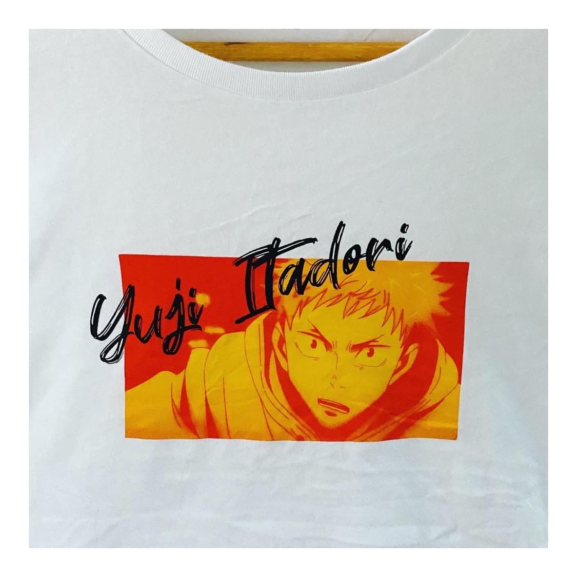 유니클로 X 주술회전 일본 한정 발매 애니 반팔 티셔츠 상품이미지3