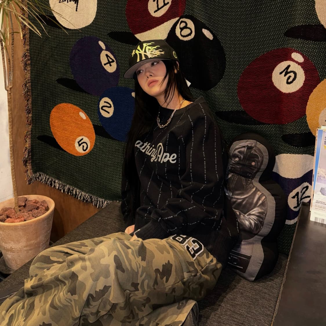 베이프 A BATHING APE Text Stripe Crewneck 상품이미지4