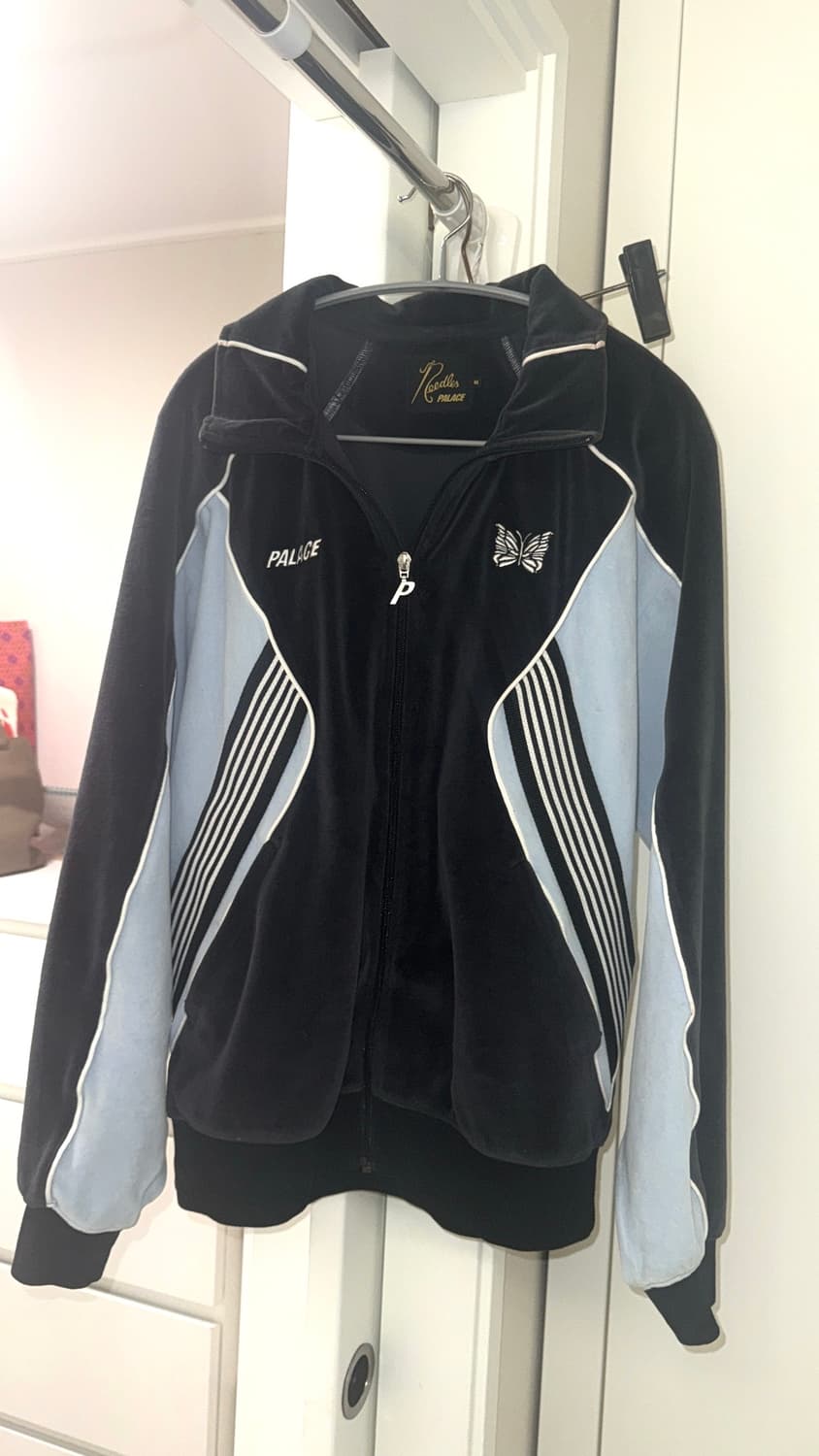 니들스x팔라스 트랙자켓 M사이즈 상품이미지2