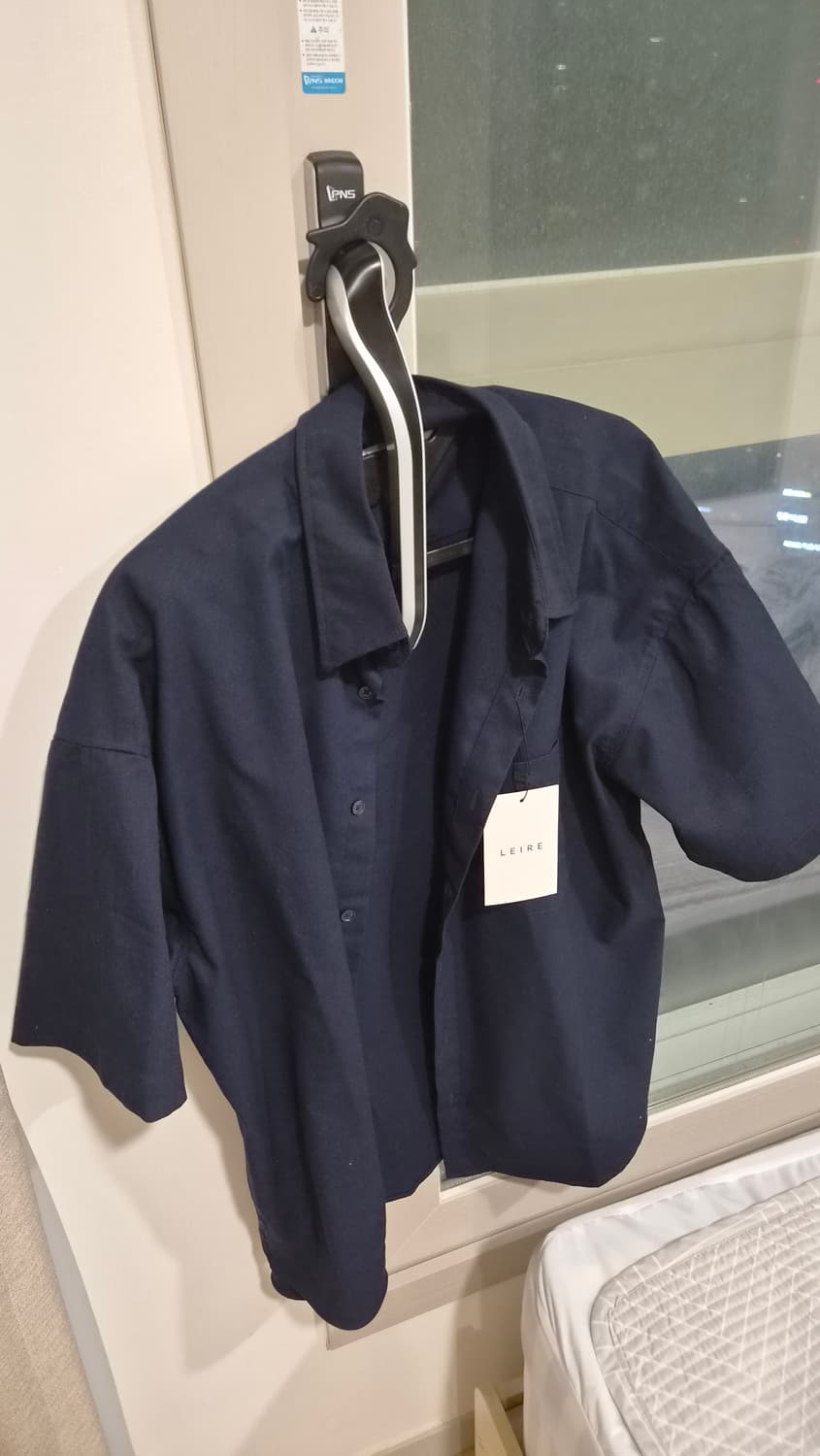 르아르 린넨 포켓 오버핏 반팔 셔츠 네이비 상품이미지1