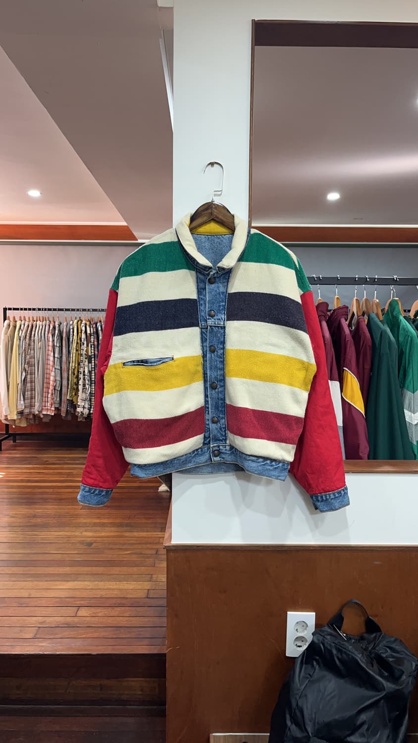 90s 리바이스 x 허드슨베이 리버시블 데님 트러커 상품이미지1