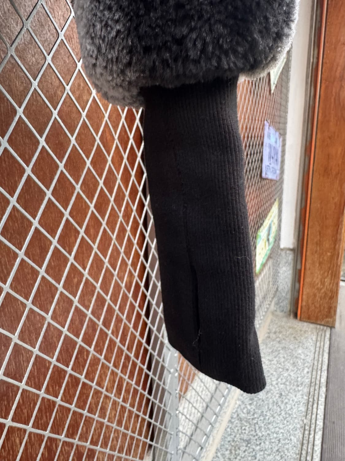 sculptor 스컬프터 페이크 밍크 퍼 크롭 패턴 블루종 집업 자켓 상품이미지3