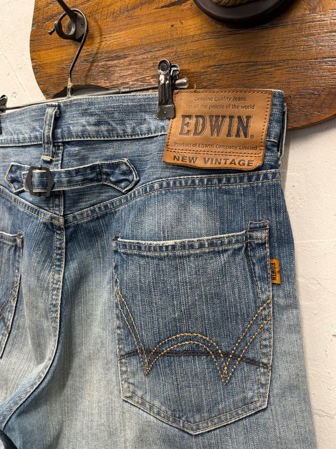 Edwin Cinch Back Denim Shorts 상품이미지1