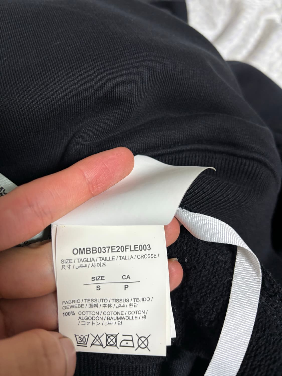 오프화이트 카라바조 후드티 상품이미지3